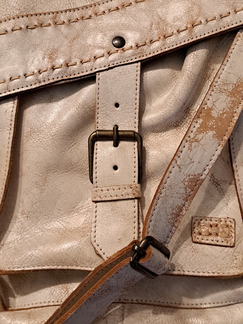 NWOT Bed Stu All Leather Crossbody Bag with Magnetic Buckle Closure
